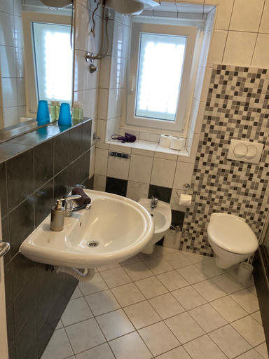 Bathroom 3, Guest House Libertas, Dubrovnik
