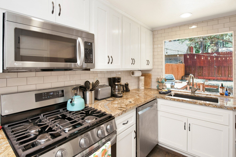 Others 5, Maltby Modern LOG Cabin #2307, San Bernardino