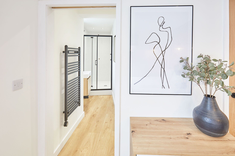 Room 2, Host Stay Simply Scandi Golden Lion Apartments, North Yorkshire