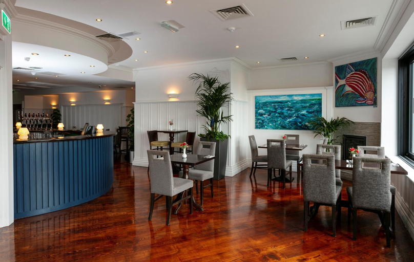Food & Drinks 4, Schull Harbour Hotel & Leisure Centre
