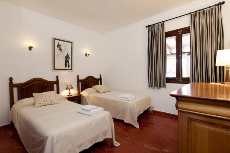 Bedroom 2, Villa - 4 Bedrooms with Pool and WiFi - 103167, Baleares