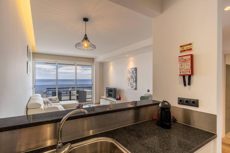 Room 3, Monumental Apartment 610 Balcony Sea View, Funchal