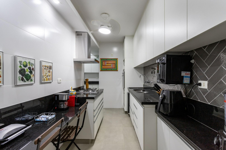 Room 5, 3 Minutes From Leme Beach Grc701, Rio de Janeiro
