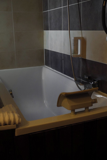 Bathroom 4, Hotel Marina D'oro, Haute-Corse