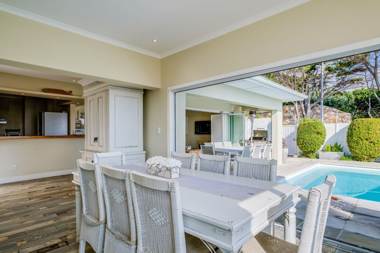 Others 5, Beach-style Camps Bay Home w Pool Garden Barbados, City of Cape Town