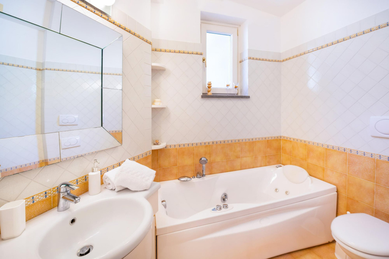 Bathroom, Villa Grazielluccia in Sorrento, Napoli
