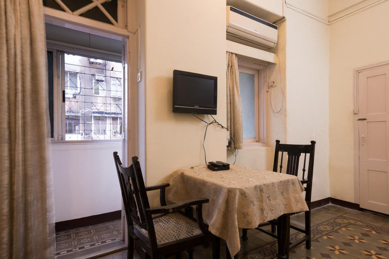 Others 4, Bed and Breakfast at Colaba, Mumbai City