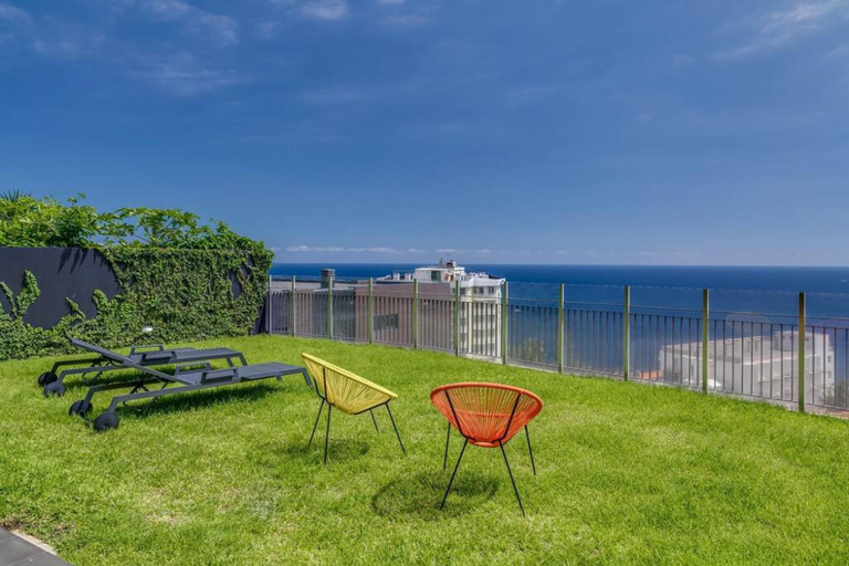 Room 2, Mango in Funchal With 2 Bedrooms and 2 Bathrooms, Funchal