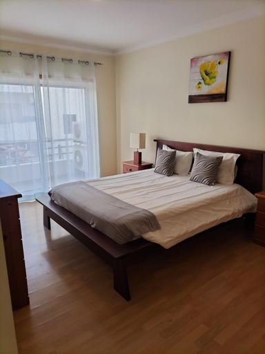 Room 2, T2 Infante AC 201 Wifi Garagem 50m Praia, Loulé
