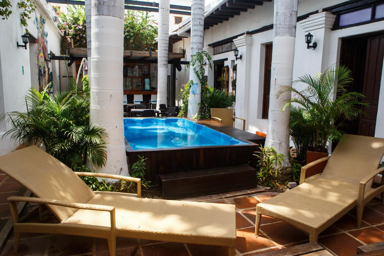Sport & Beauty 2, La Villana hostel, Santa Marta (Dist. Esp.)