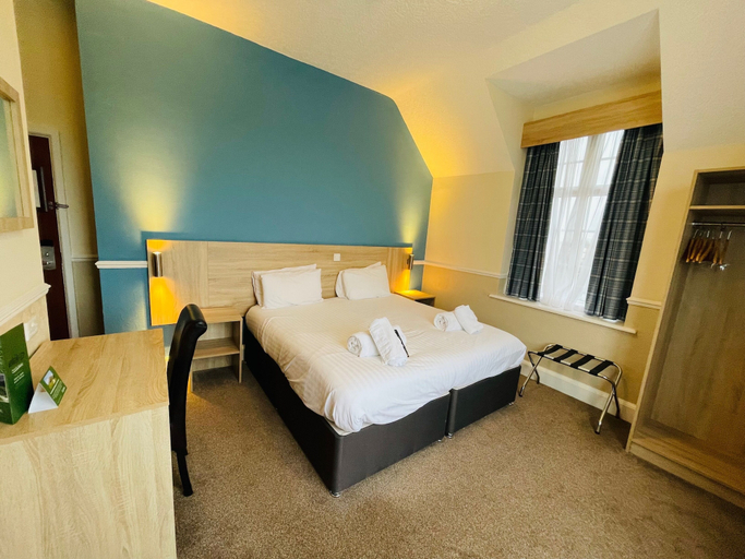 Bedroom 2, North Shore Hotel & Golf Club, Lincolnshire