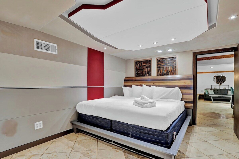 Room 4, Tuscan Dreams Message Now for Summer Special, DeKalb