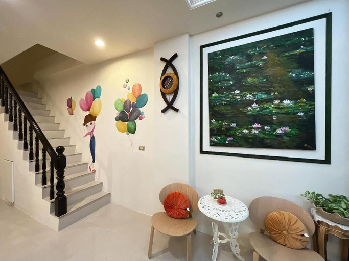 Others 4, Ians Home, Yilan