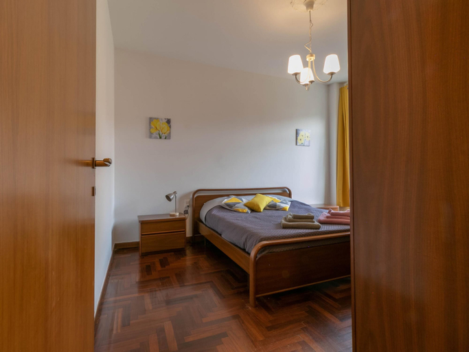 Bedroom 4, Ponte Vecchio Family Apartment, Lecco