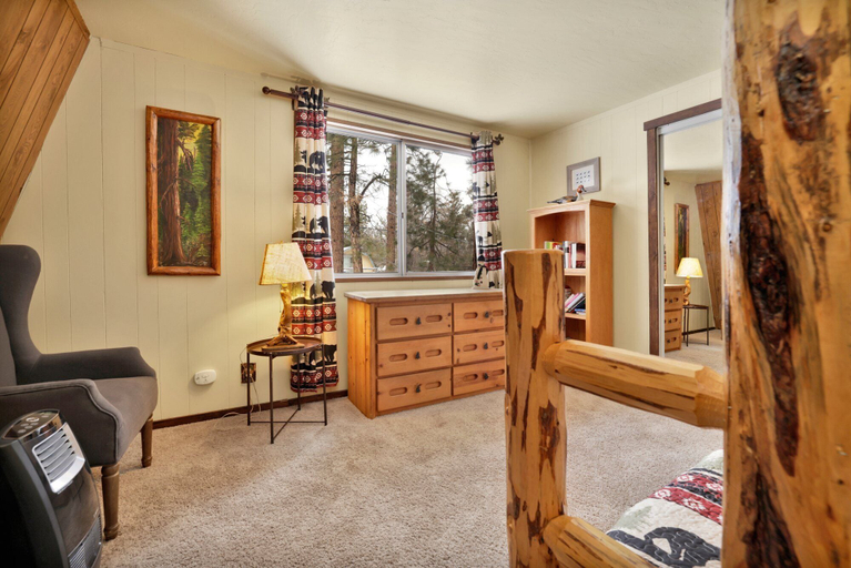 Others 5, Crazy Bear Cabin#2287, San Bernardino