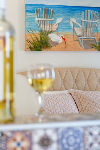 Food & Drinks 5, Elimia Suites Studios, Crete