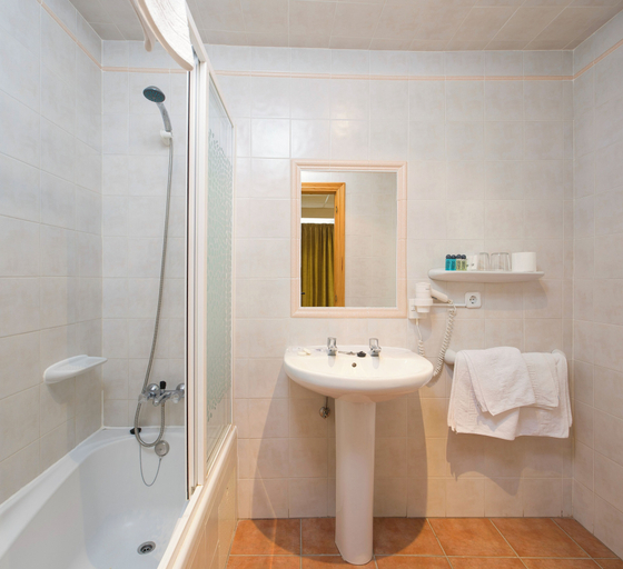 Bathroom, Hostal Residencia Adelino, Baleares