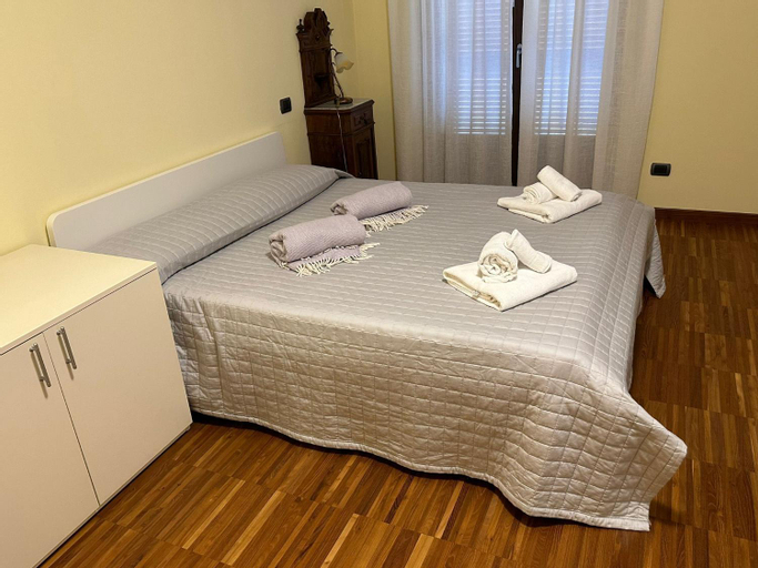 Bedroom 2, Cascina Boschetti, Cuneo