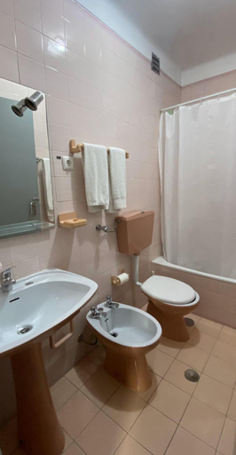 Bathroom 4, Guest House Infante Dom Henrique, Coimbra
