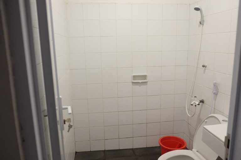 Bathroom 8