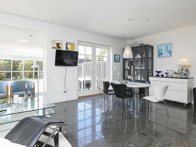Food & Drinks, Luring Holiday Home in Skagen With Terrace, Frederikshavn