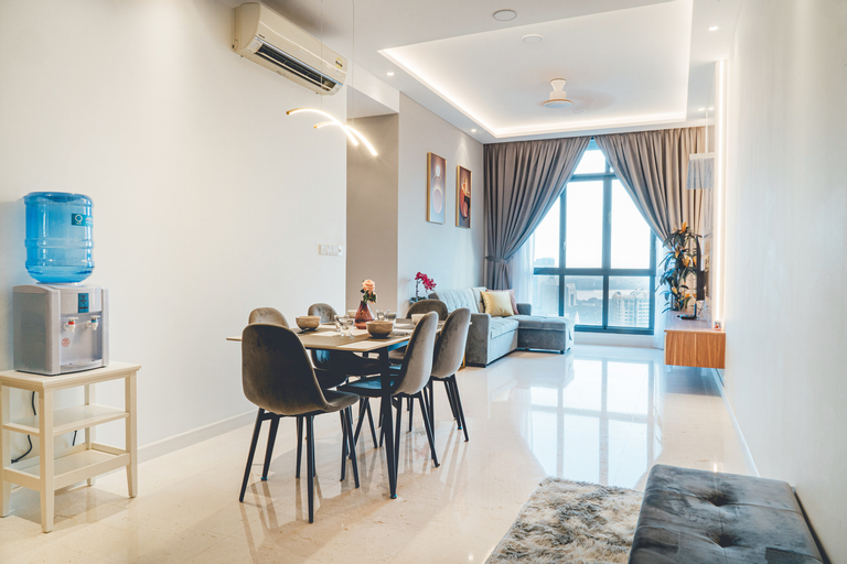 Dining Room 13