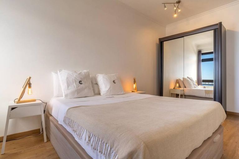 Room 2, Monumental Apartment 712 Balcony Sea View, Funchal