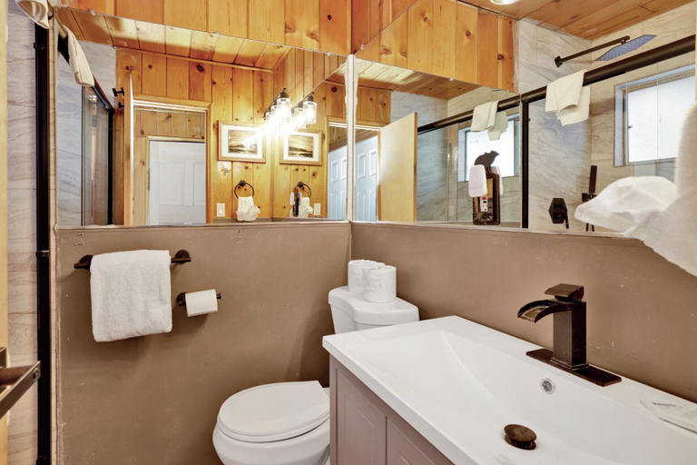 Bathroom, Sunrise #108, San Bernardino