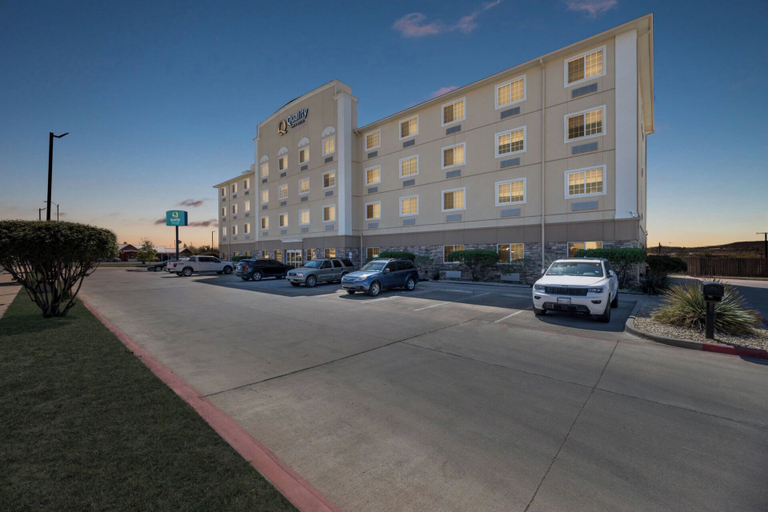 Exterior & Views 2, Quality Inn & Suites Big Spring, Howard