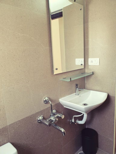 Bathroom 8
