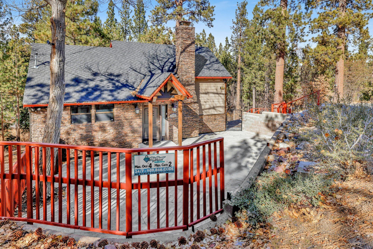 Exterior & Views 2, HOW Sweet IT IS #1531, San Bernardino