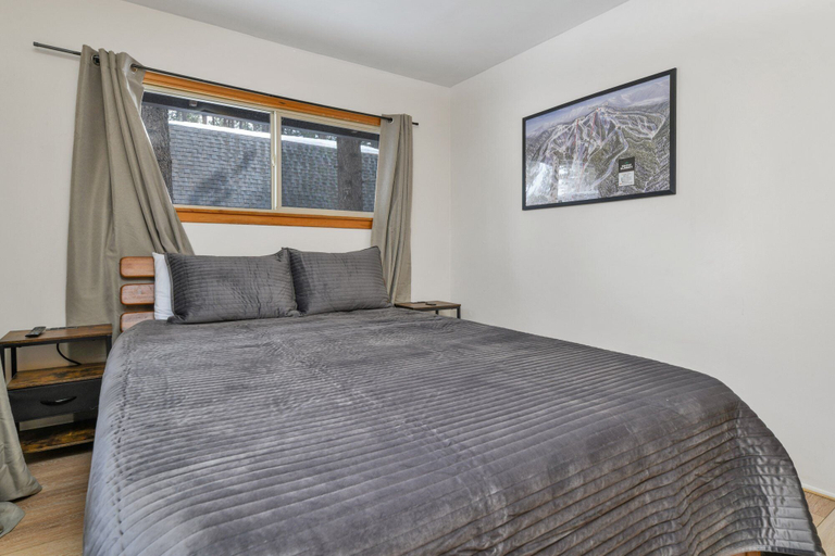 Bedroom 3, Brunos Cabin #2288, San Bernardino