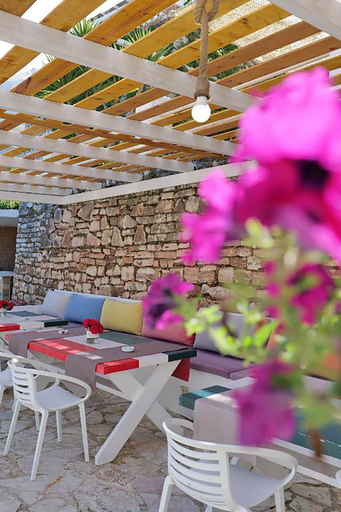 Food & Drinks 5, El Mare Hotel, Sarandës