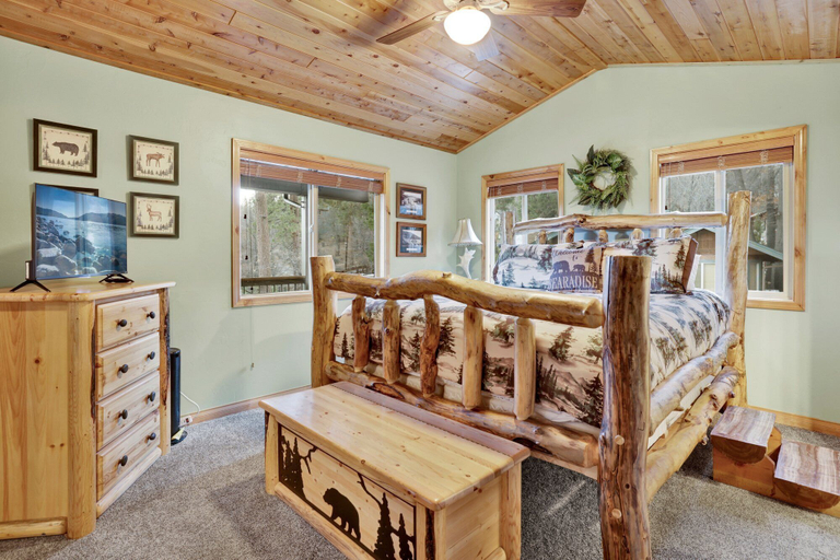 Bedroom 3, Sleepy Bear Lodge # 2385, San Bernardino