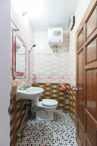 Bathroom 3, Sapa Happy Hotel, Sa Pa