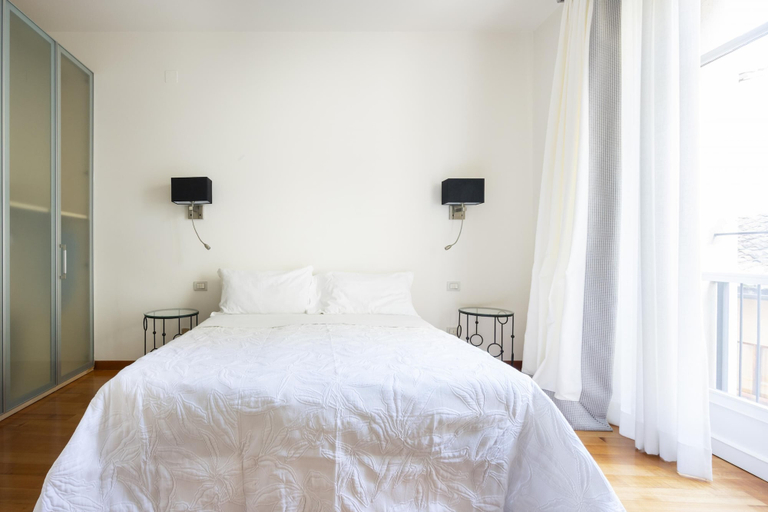 Bedroom 4, Sprone Apartment in Firenze, Florence