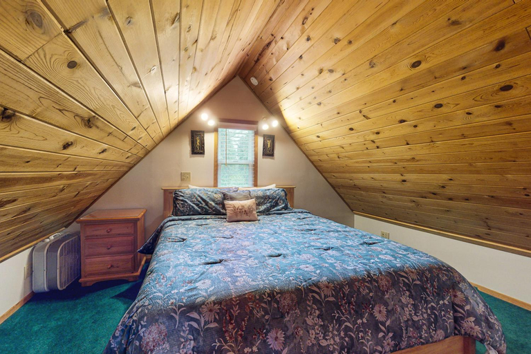 Bedroom, Quiet A-Frame Tucked Off the Road in Girdwood, Anchorage