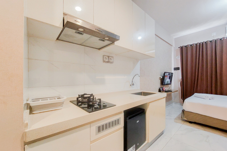 Others 2, Good Designed and Restful Studio Sky House BSD Apartment By Travelio, Tangerang Selatan