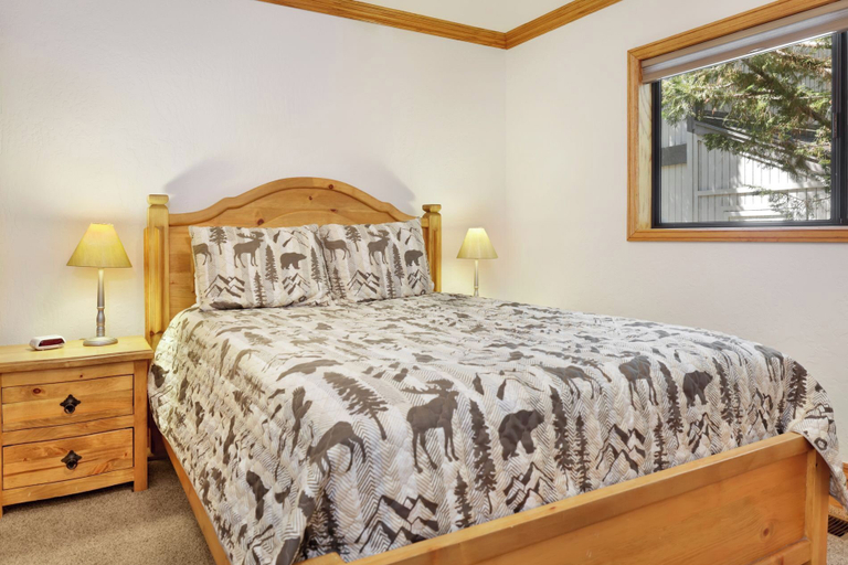 Bedroom 3, Bearfoot Lodge #2030, San Bernardino