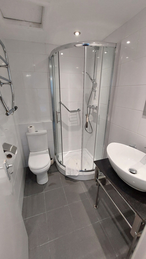 Bathroom 4, White Heather Hotel, Conwy