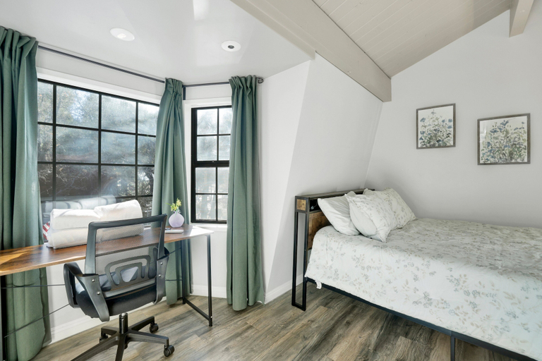 Bedroom 3, Alpine Cottage #2370, San Bernardino