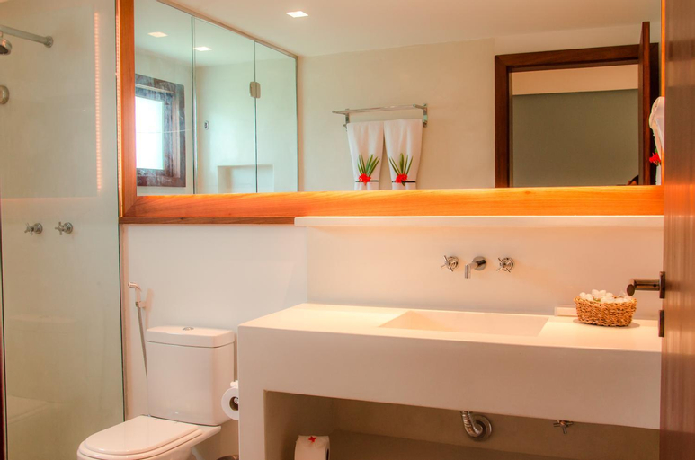 Bathroom 24
