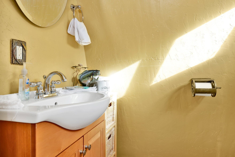 Bathroom 4, Crazy Bear Cabin#2287, San Bernardino
