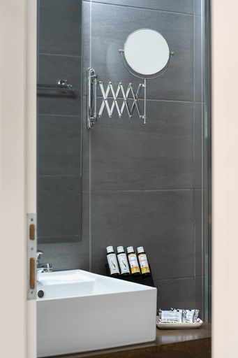 Bathroom 3, Sea View Hotel And Apartments, Crete