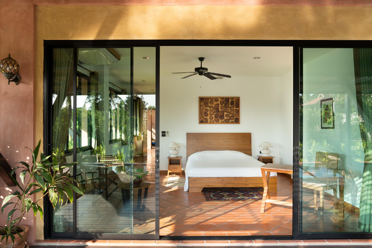 Charming countryside villa with bio-pool & Sala, San Sai
