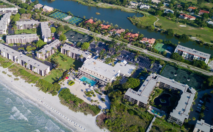 Exterior & Views 2, Sundial Beach Resort & Spa, Lee