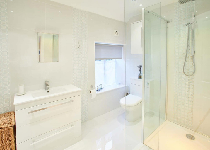 Bathroom 4, Host Stay Rosella Cottage, North Yorkshire