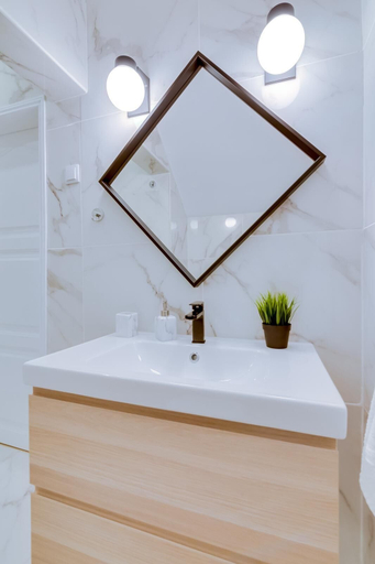 Bathroom 3, Groundfloor 57, Faro