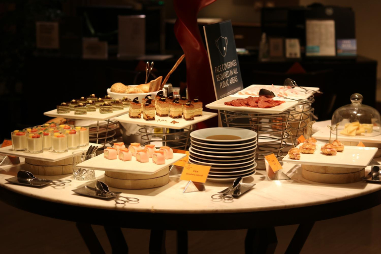 Food & Drinks
