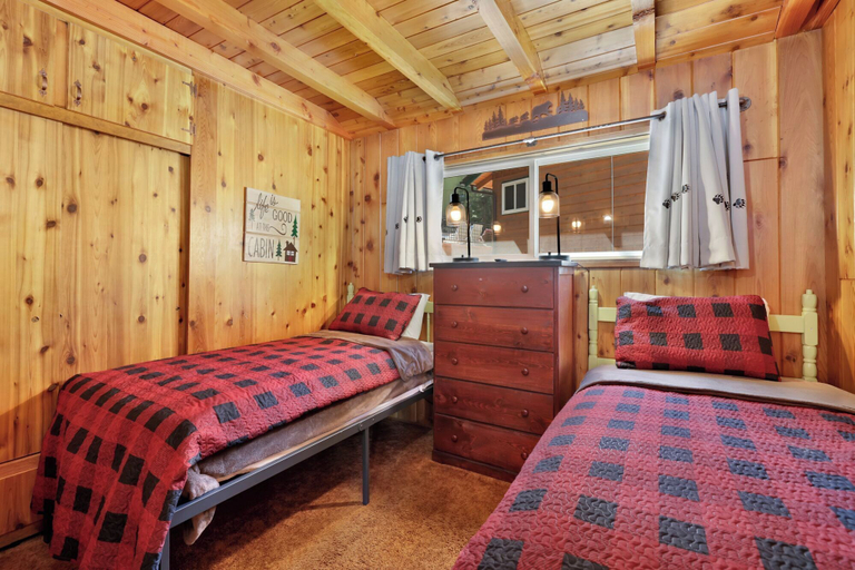 Bedroom 3, Bear CUB Cabin #2069, San Bernardino